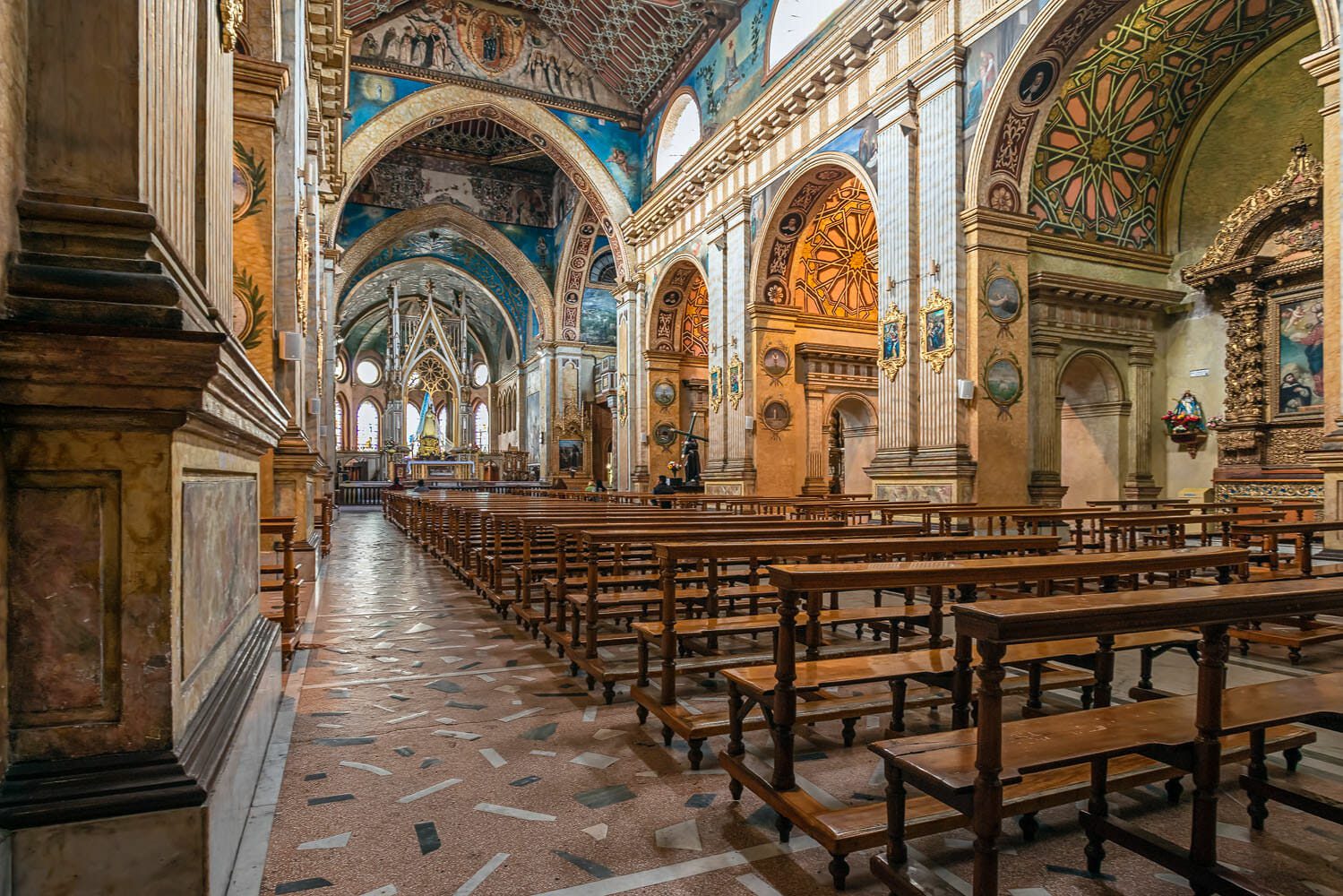 Quito Santo Domingo Church. The neoclassic and baroque central nave