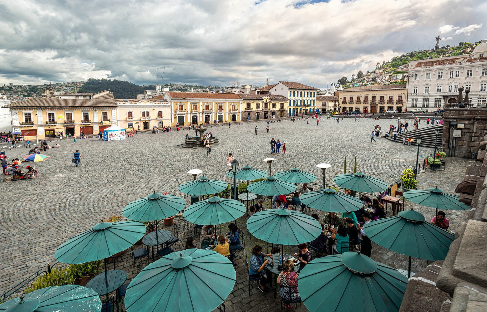Plaza San Francisco a huge paved pedestrian square in Quito